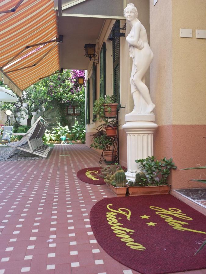 Hotel Triestina Ноли Екстериор снимка