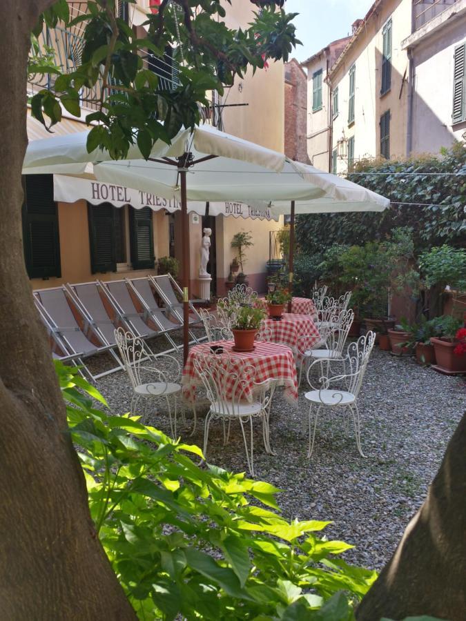 Hotel Triestina Ноли Екстериор снимка